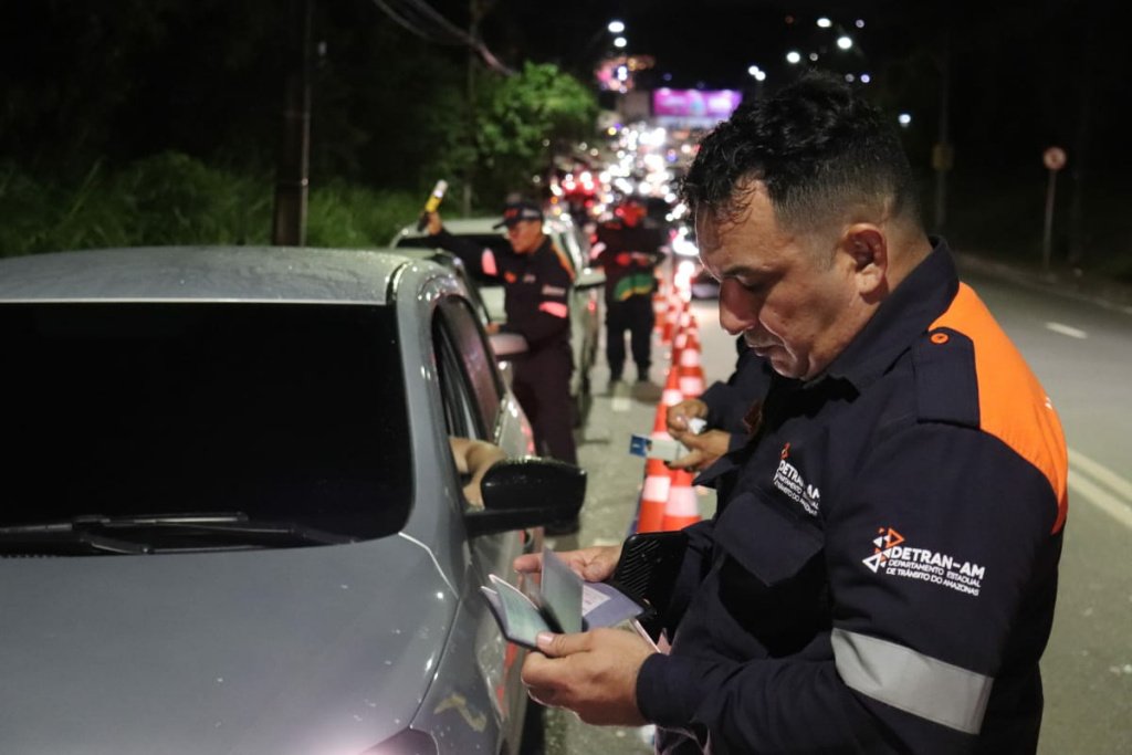 Detran flagra 105 motoristas alcoolizados em Manaus