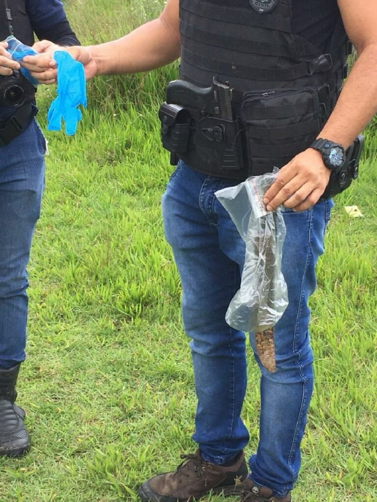Homem tem pescoço amarrado e é morto a golpes de terçado 