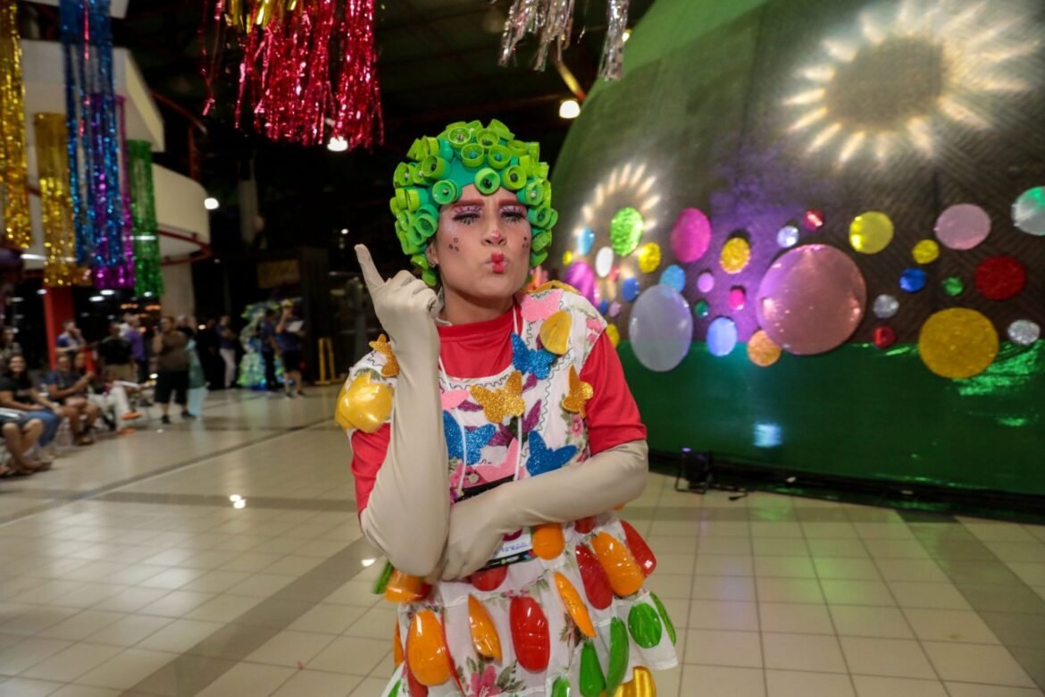 Tendencias-de-Fantasias-para-o-Carnaval-2025