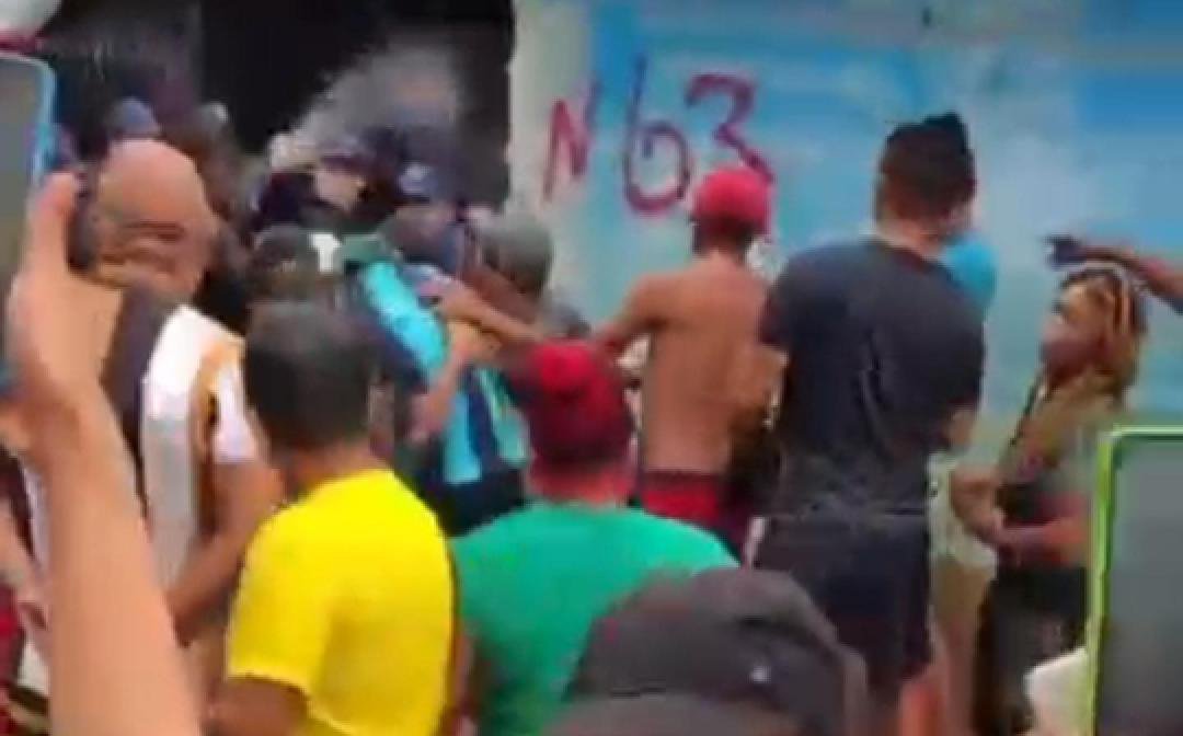 Remoção de ambulantes em Manaus gera protestos