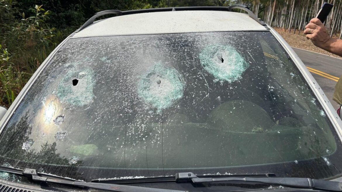 Homem atira oito vezes em carro pensando ser de desafeto em Borba
