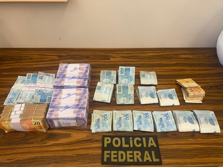 PF investiga desvio de R$ 50 milhões em recursos do FUNDEB