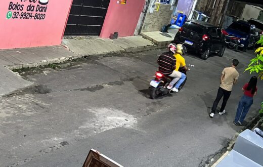 Casal tem celulares roubados sob ameaça de armas em rua da zona Norte de Manaus