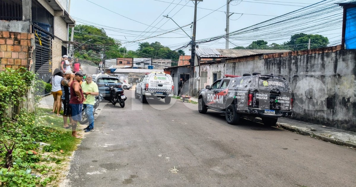 PM mobiliza equipes após criança ser mantida dentro de casa em Manaus PM mobiliza equipes após criança ser mantida dentro de casa em Manaus