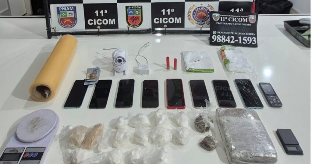 Ação no Coroado termina com apreensão de drogas e dois conduzidos ao 14º DIP